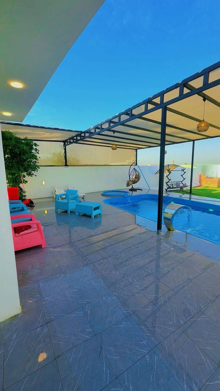 سلام عليكم يتوفر حجوزات على طيلة أيام الأسبوع بسعار مناسبه العنوان الدوره البوعيثة استفسار رقم *********** واتساب
