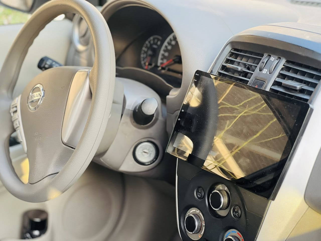 السلام عليكم صني هنديه ام البليته الزركه  مكفوله كفاله عامه موديل 24 مكان البصره  السعر 132 وبيه مجال قليل. ***********
