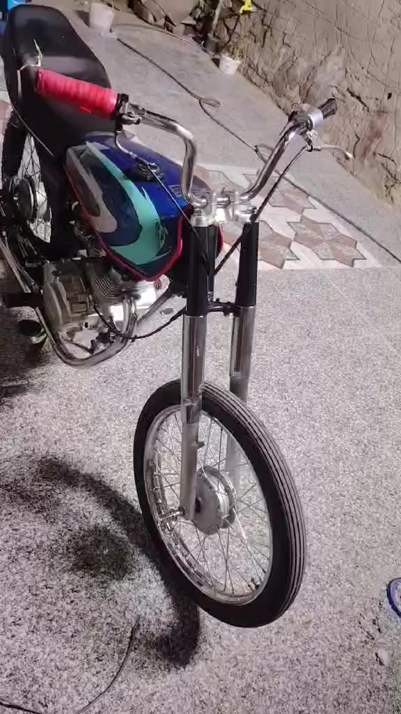 السلام وعليكم دراجة أربعة كير للبيع مكفولة من كلشي اوراق اصولي الرقم 
***********كوت
