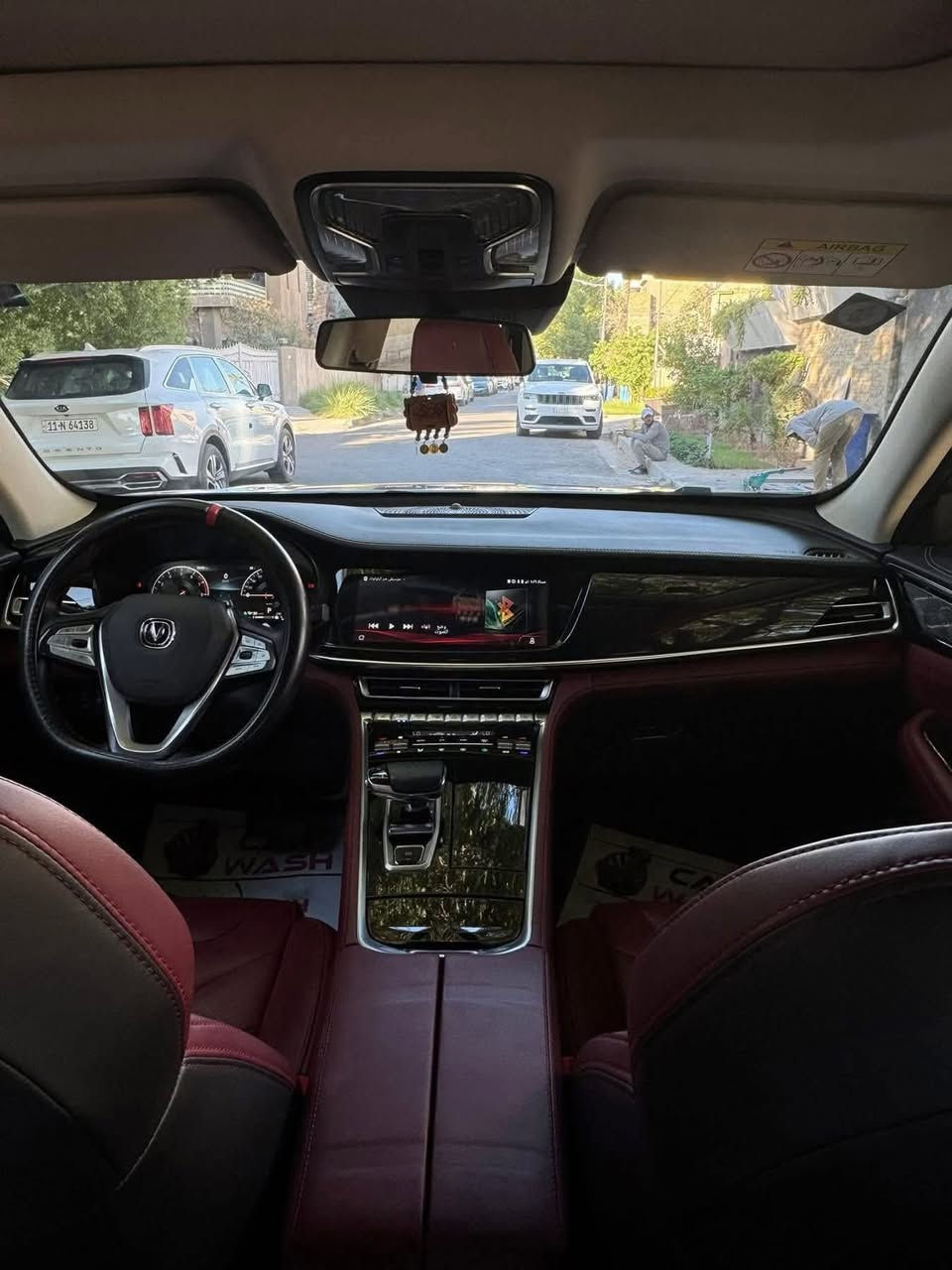 للبيع فقطط- شانجان CS85
موديل 2024 فول مواصفات
الصور هواي وتكدر تشوف السياره من كل جوانبها داخل وخارج

- رقم السيارة: بغداد
- الموديل: 2024
- المسافة المقطوعة: 26،000 كم فقط
- اللون: اسود
- الحالة: 
- الصيانة: جميع الصيانات الدورية داخل الوكالة الرسمية Changan البخيت 
- الفئة: فول أوبشن تشمل كل مواصفات الراحة والأمان والتكنولوجيا

- مواصفات السيارة (فول أوبشن):

 • شاشة لمس كبيرة + كاميرا 360 درجة
 • رادار أمامي + تنبيه مغادرة المسار
 • فتحة سقف بانوراما
 • تشغيل بصمة + تشغيل عن بعد
 • تبريد وتسخين مقاعد
 • نظام صوتي قوي
 • إضاءة LED أمامية وخلفية
 • حساسات أمامية وخلفية
 • كراسي جلد كهربائية
 • گير توبترونيك + نظام قيادة متعدد الأنماط
 • مكيف ثنائي المناطق
 • ويل 19 الأصلي
 • محرك 2.0 Turbo بقوة 233 حصان
 

 للاستفسار :
راسلني عالخاص أو اتصل على الرقم:فقط واتس اب ***********
