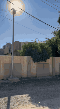 🏠للبيع بيت نص او كامل في  حي الضباط  المساحة 480 م موقعه مميز جدًا قرب...