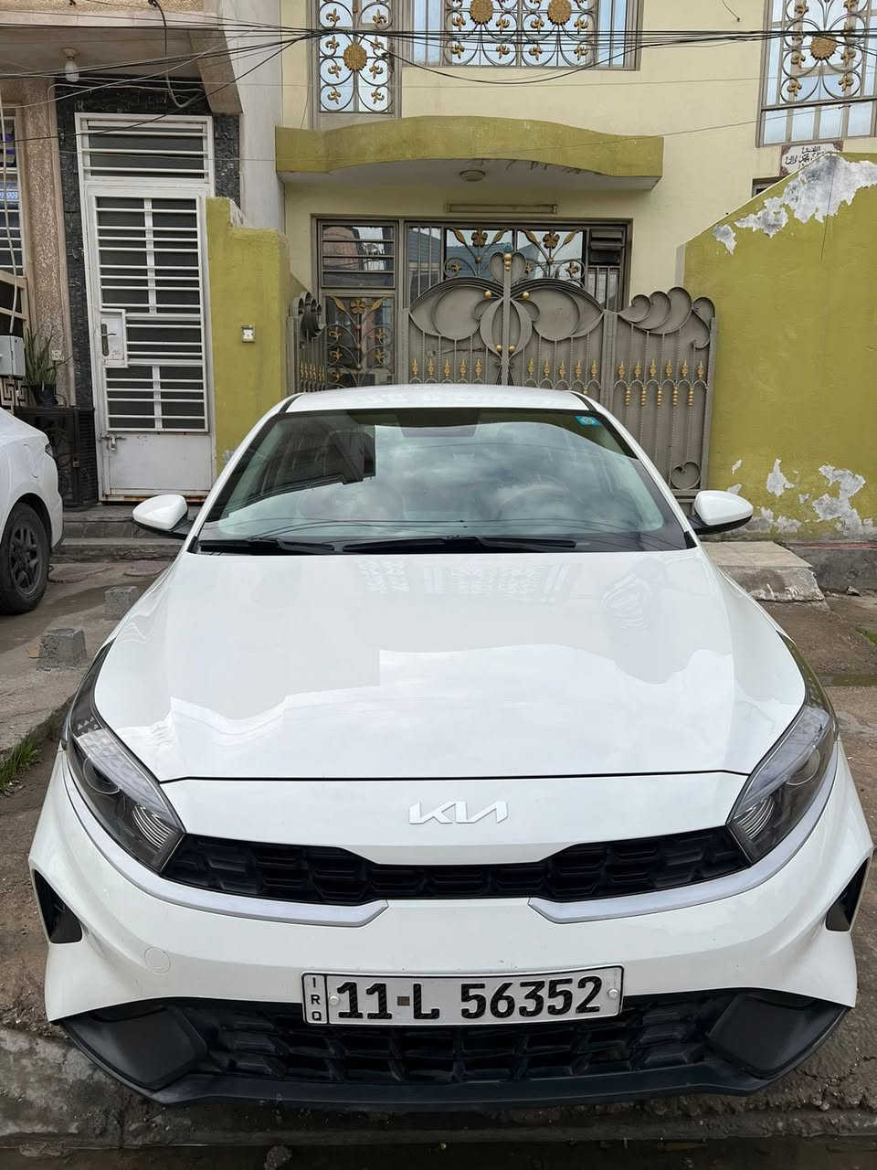 سيراتو 2024 خليجي مكينه 2000
مكفوله كفاله عامه عدى رصعه بالجاملغ الامامي ملاعب بيها موضحه بالصور

سياره مدوشمة ارضيات + كشنات + صندوق جلد اصلي تفصال درجة اولى شاشه + كامره اصليه 

 ماشيه الان 57 الف ( على ايدي من هيه زيرو ) رقم بغداد بأسمي مكاني بغداد حي العدل عارضه 176$ بيها مجال قليل للاتصال ***********
