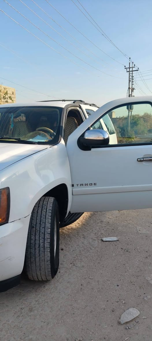 تاهو ٢٠٠٨ قرار ٤٨ فول مواصفات. سياره خير من الله نقص شويه حداديه 
مكان البصره القرنه 
*********** البصرة, العراق
