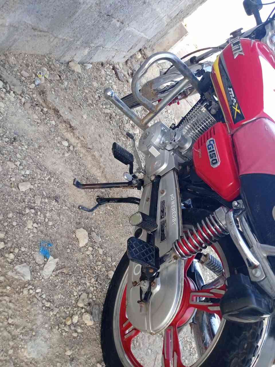سلام عليكم شباب سولنك 2023  نضافه فول نشاط ونعمومه فول  كهربايات كله كامل عداد نص اكتروني محرك مالاعبه علي سبانه  تايرات نضاف وياله فول الماطور علا وضع شركه اوراق موجوده  البيع او مراوس حسب القناعه  الماطور وصل ليوم بسوك جمعه 570 الف عندك زود تعال خاص وبيك خبر ودلل *********** مكاني العبيدي
