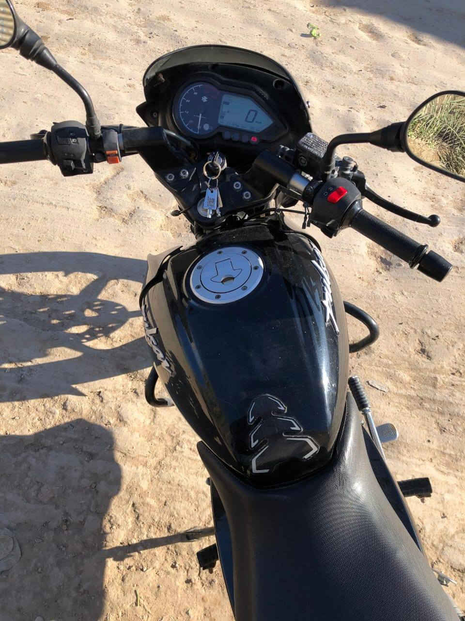 بوكسر رقم
سلام عليكم . دراجه بوكسر محركها 150 
رقم اصولي . بيها نقوصات بصيطه كلش 
متوفره حاليآ داخل البصره القرنه .
تحديدآ الشرش. ل الاستفسار الكامل رقم هاتف
7876084069
