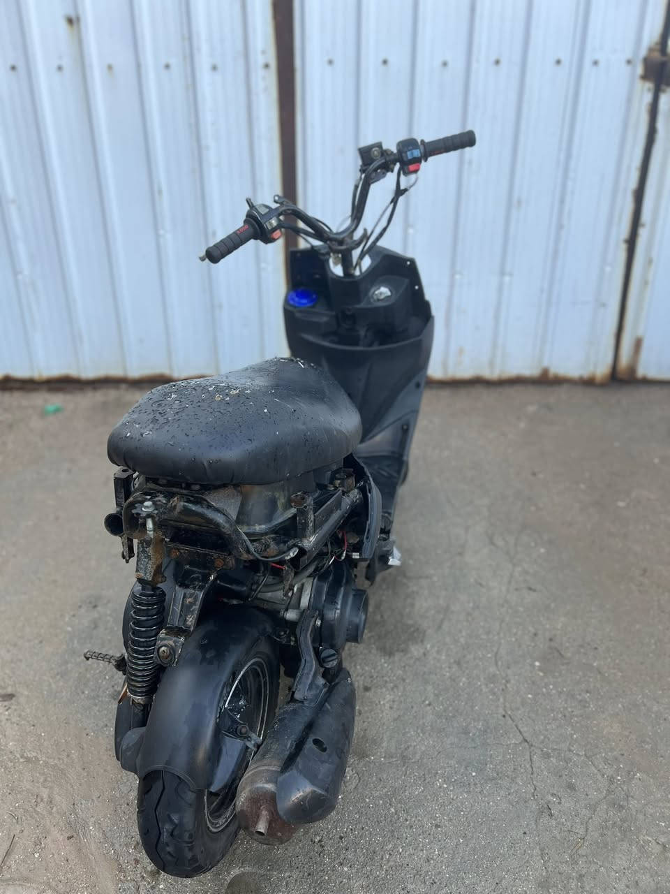 السلام عليكم دراجه fcمحرك ماكس بوشه 55بلاد نكره سلف نهضه ومعدل خير من الله السعر 450وبيهه مجال للشراي ***********
