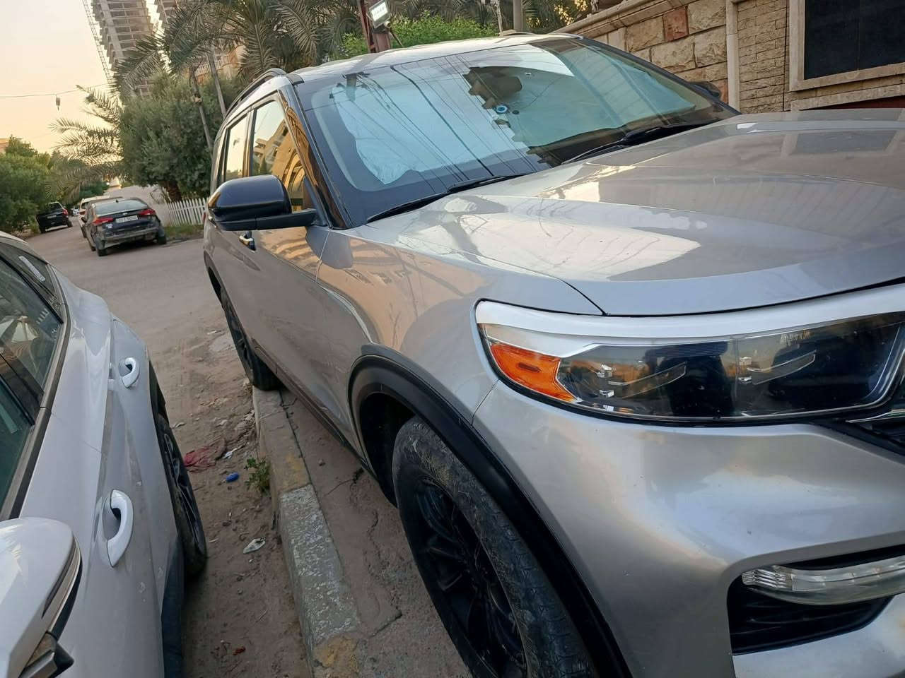 ‏‎‏‎فورد اكسبلورر       —  Ford Explorer
‏‎‏‎الموديل           — 2020

‏‎‏‎السعر            —  210$ مجال للطيبين

فئة.                 — XLT 

حجم المكينه   — /6V ,3300

‏‎‏‎المسافه المقطوعه — 82

‏‎‏‎حاله السياره. —    جاملغ وبنيد 

‏‎‏‎المواصفات 

‏

‏

-تشغيل عن بعد 

‏‎‏‎-ترحيب عند الاقتراب 

‏‎‏‎-كير ماوس

‏‎‏‎- رادار جانبي 

‏‎‏‎-رادار امامي 

‏‎- رادار خلفي 

‏‎‏‎- شاشه كبيره تدعم نظام الأبل كار باي ونظام الاندرويد 

‏

‏‎-گير ماوس 

‏‎-اوتو هولد 

‏‎-اوتو ستوب 

‏‎-هندبريك بصمه 

‏‎-٧وضعيات قياده 

‏‎‏‎- ستيرن بحركه كهربائيه 

‏‎‏‎- تبريد مركزي 

‏‎‏‎- بگ لايت LED 

‏‎-صندوق كهربائي 

‏‎‏‎- كود باب 

‏‎‏‎-كرسي السايق والراكب بحركه كهربائيه

‏‎‏‎-تحكم ستيرن جهتين 

‏‎‏‎-تحديد سرعه 

‏‎‏‎-مانع انزلاق 

‏‎‏‎-ليد نهاري

‏‎‏‎-كامره خلفيه دواره 

‏‎‏‎باقي المواصفات المعروفه 

‏‎‏‎رقم السياره    — أربيل باسمي

‏‎‏موقع  السياره — بغداد

‏‎‏‎للأستفسار.     — 

لاتصال او واتس على الرقم***********
