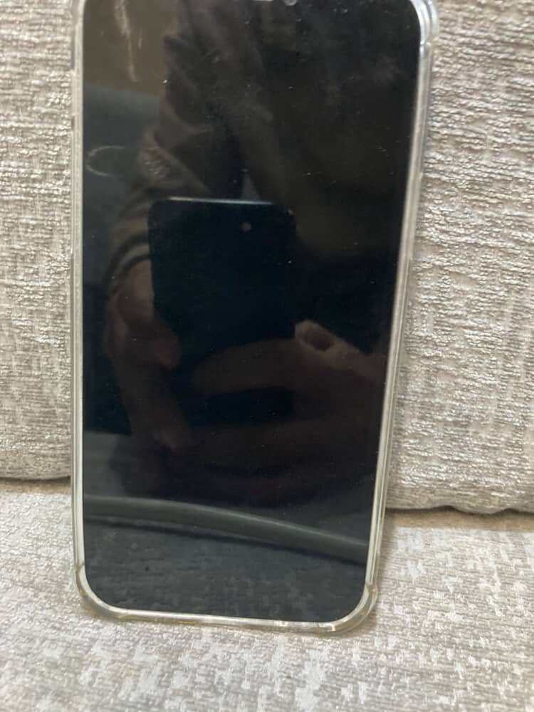 السلام عليكم ايفون ١٢ برو ذاكره ٢٥٦ فيس ايدي شغال مبدل شاشه وبطاريه  مكاني رميثه وهاذا رقمي واتسااب 

رقمي ***********
