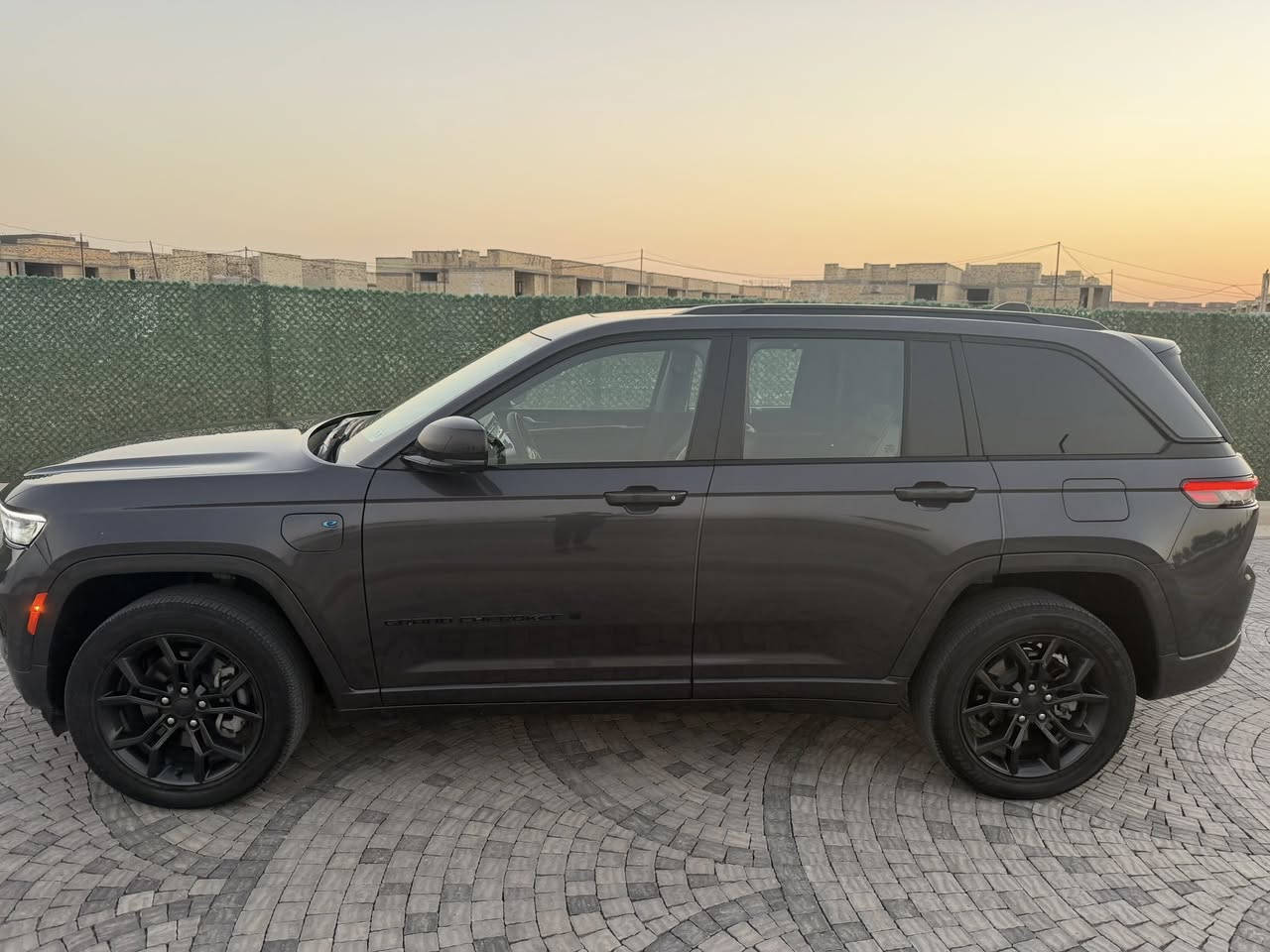 جيب هايبرد لمتدد تريل هوك موديل 2024 (بلكن)
حجم المكينه : 2.0L تيربو + كهرباء+هايبرد
اعلى مواصفات :
بانوراما
3 شاشات اماميه HD MI
5 كامرات محيطية + حساس 360
تدفئه وتبريد كشنات
ندفئة ستيرن
ميموري هدن كشنات
فور ويل
ستم صوت
مراية السايق شاشه
نحكم وضع الستيرن كهرباء
كشنات جلد + تدفئه ، تبريد سستم سماعات هارمن
الحادث : جاملغ فقط والبنيد تعديل فقط ايرباك راجع سستم .
والسياره بدون نواقص والف عافيه علياخذه .
السعر : 365 وبيها مجال
هاتف ***********
