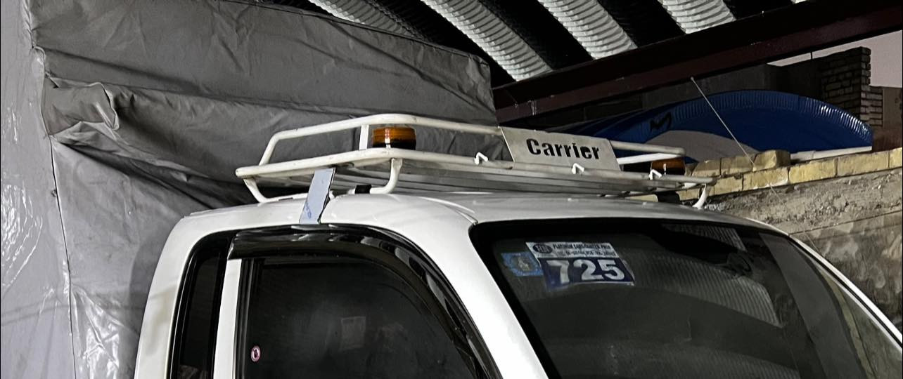 سلام عليكم للبيع فانوص للبيع اربعة سل ستيل مع سيبايه فحل الأصليه مكانهن حي النصر ***********
