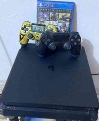 بلي 4 سلم للبيع جهاز نظيف مفتوح حك تنظيف فقط تجي تفحصه يمي بالبيت سعر ...