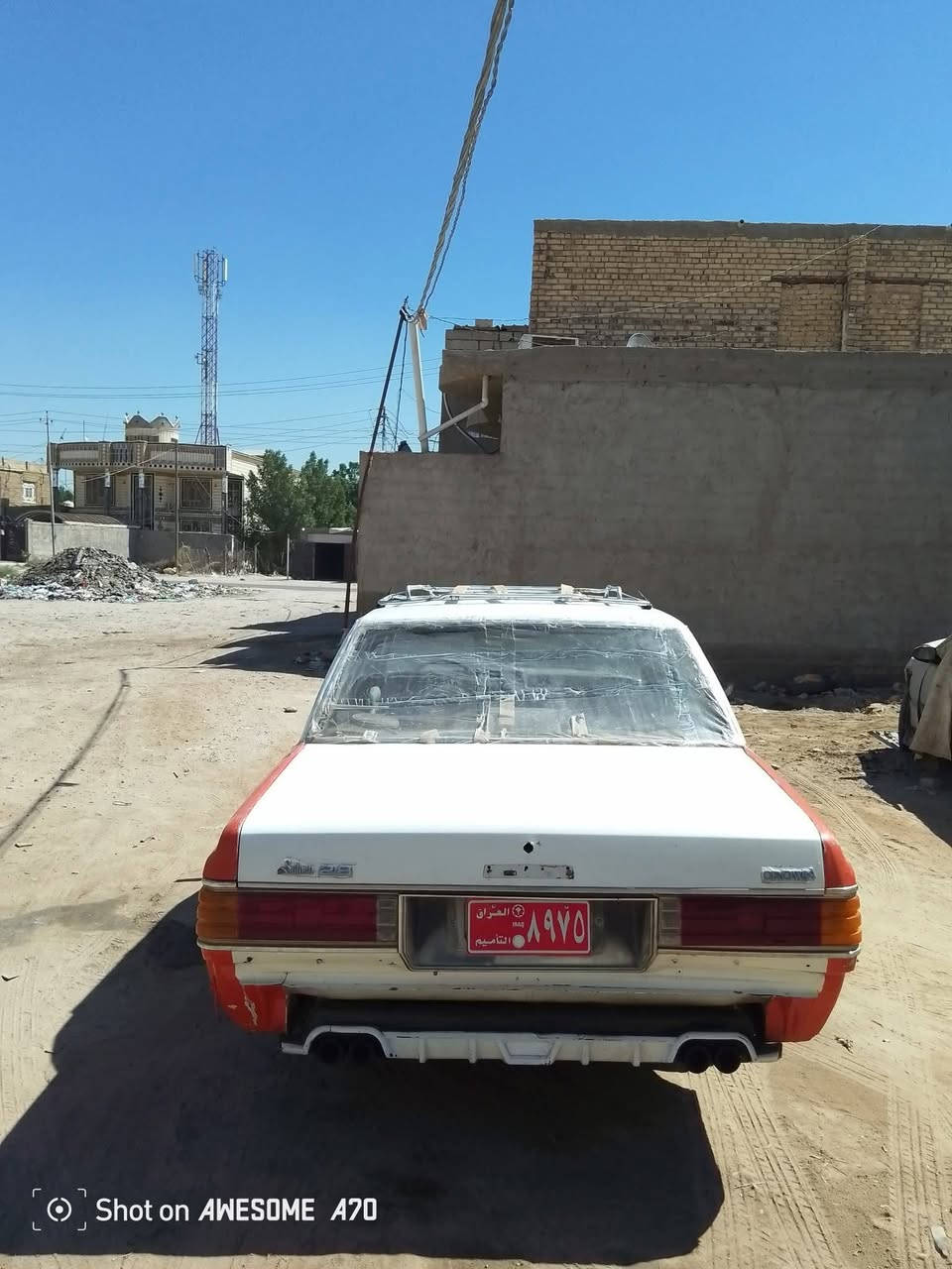 يالله سلام عليكم كراون موديل 1982 كير كفاله محرك كفاله ثنين ونص VVT جديد سياره شغاله بيهه ضربه بجهة السايق فقط المكان نجف المشخاب السعر 13 وبيه مجال بسيط  مابيهه راعي بيهه سنويه و وكاله 
الاتصال على الرقم ***********
