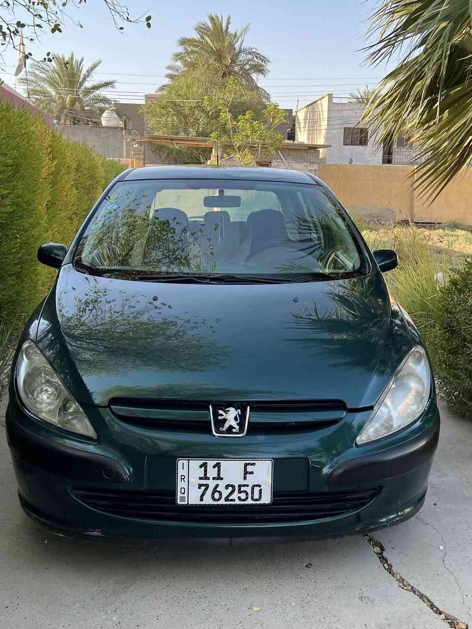 السلام عليكم ورحمة وبركاته 
بيجو فرنسي 307موديل 2004بسمي السياره كير مكينه خير من الله السياره حلوه ونظيفه كير مكينه خير من الله 
1السياره تخم تاجر جديد 
2السياره صدر جديد 
3مجاول وبلكات جدد
4السياره ترايه يخبل كلش ناعمه 
5قبل فتره نشرته جان بيه نواقص هسه كملته كله صدر ادامه لل مكينه 
6كهربيات السياره كله شغله 
7تبريد السياره نقس بس فريز 
8السياره مال بيت 
9سونار السياره بل منشوره وتجي تشوف بعينك 
10السياره بسمي تحويل ثاني يوم السنويه لل 28 
لاستفسار التصال *********** السعر 42وبيه مجال شويه والسوك كلشي بي والرزق على الله  مكان السياره ابو غريب الزيتون
