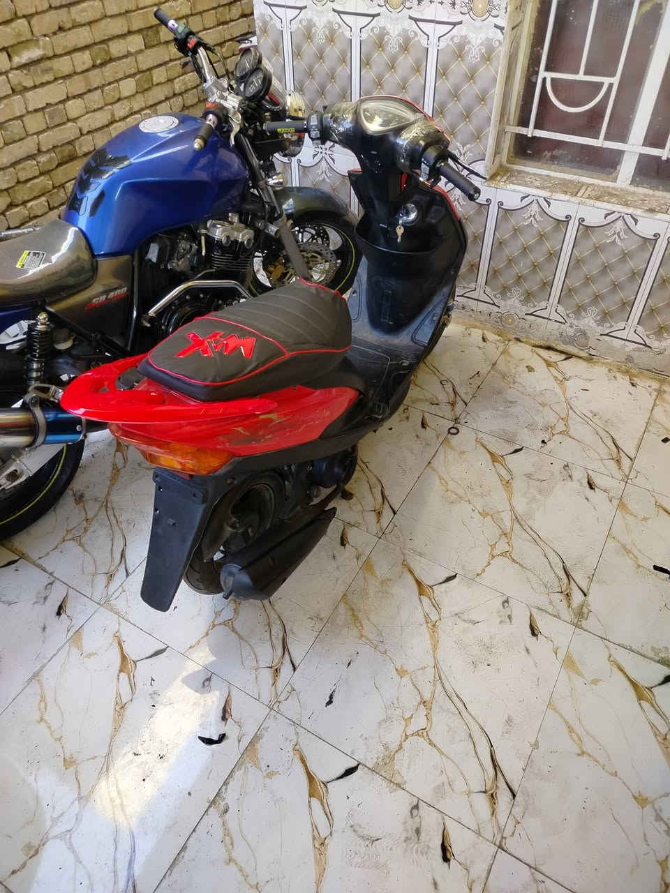 سلام عليكم شباب ماكس عدله ياباني ما مفتوحة وراق بسمي البيع ب850الشراي خاص مكاني ميسان قضا المجر الكبير حي الروضه وهاذ رقمي موجود واتساب ***********
