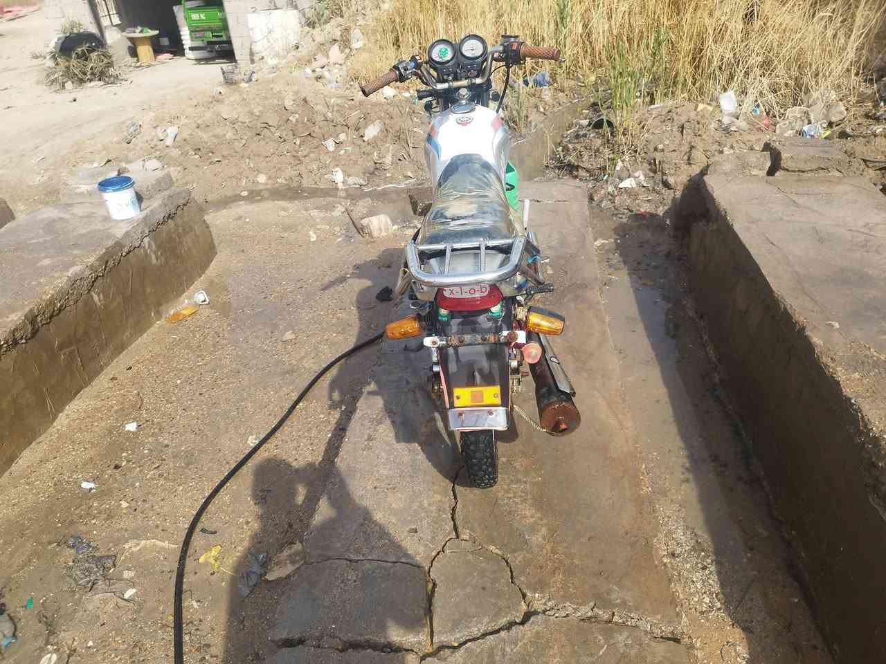 سلام عليكم راجه دايون عضم للبيع 
موديل 20درجه كهربائيته شغله ما عدا بس الشاير لاماميات 
كلك السعر 500وبيه مجال مكانه بابل القاسم سوق دوهان

***********
