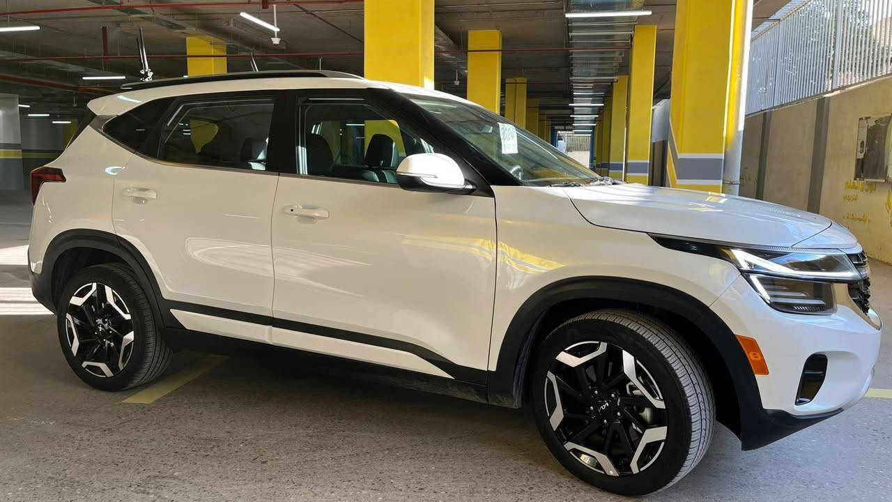 السلام عليكم كيا سليتوز موديل 2024   رقم بغداد بسمي هزة وسنوية بدون صبغ فقط بارد وسحب كارت السيارة (زيرو )  ماشية 5الف فقط فول مواصفات  فول عدى الفتحة شنو بالك مواصفات بيها 
حساسات رادارات  بصمة تشغيل وبصمات بيبان تحكمات كشنات جلد تدفئة بالكشن وبالستيرن فور ويل تبريد خلفي امامي ستيرن حرف Dشكل الرياضي كامرات محيطية حساسات بالمرايات سايد بريك دكمة اوتو هولد شاشات التبريد لمس مو يدوي وهواي بعد بيها مواصفات 
العنوان بغداد الدورة 
ا  هيج نضافه زيرو وابيض ورقم بغداد مال بيع 149 وبالعافية على الشراي 
رقمي ***********
