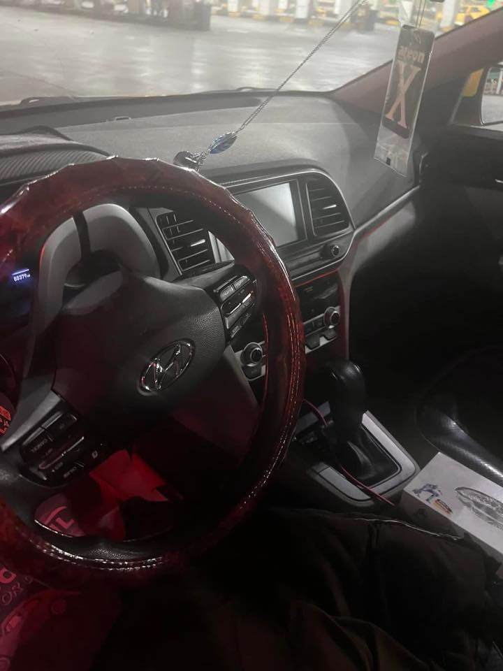 سلام عليكم
هونداي النترا 2020تكسي حادثها جاملغ ايمن راجع نفسه رقم بغداد تحويل ثاني يوم ماشيه 135 كير AT/6نمر  مواصفات رادار امامي خلفي جانبي وكامره وتحكم وشاشه سعر 148$ وبيها مجال .
تلفون ***********
