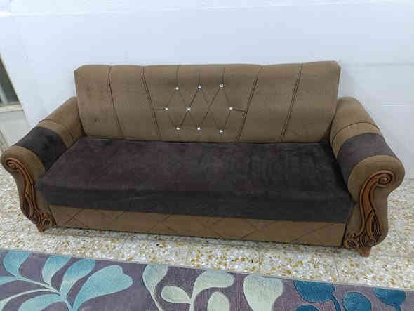 تخم لبيع نضيف كلش مع معنه الكلام عشر مقاعد مكاني بابل الحمزه الغربي ***********
