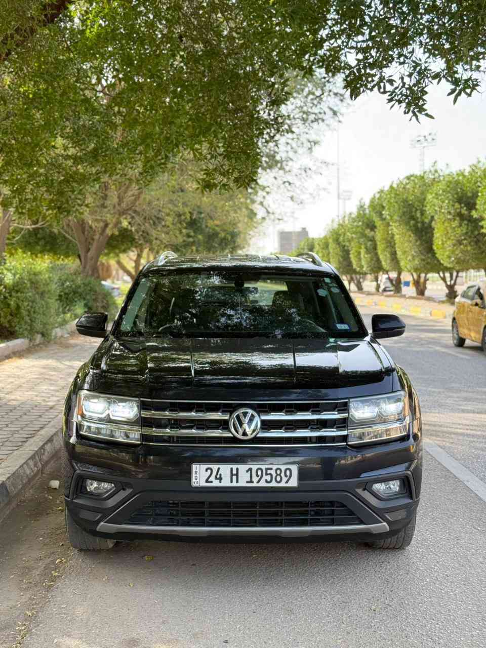 فولكس واكن اطلس 2019 مواصفات se 
حادث قبق جنطه مبدل نفس اللون وبارد بالجاملغ الخلفي بجم كبس 
رقم دهوك بأسمي
بصمه 
7 راكب 3 قطع تبريد
كامره خلفيه رادار خلفي 

السعر 198 وبيها مجال
مكاني كربلاء
***********
