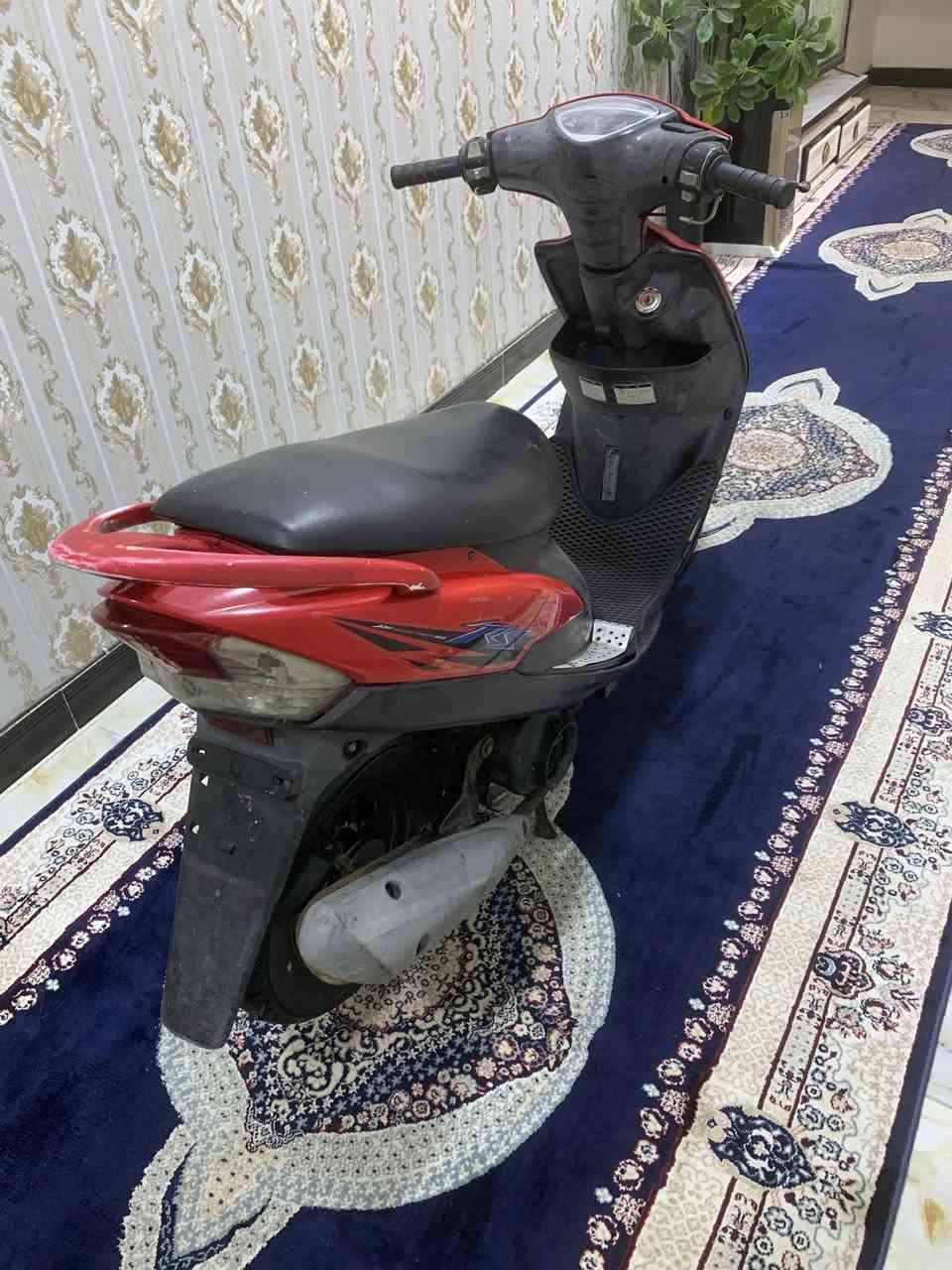 ماكس عدله ختم واحد ويا المكينه سلف هندر شاير كلوبات مكينه بلاديه49مكينه شرررط خرسه ناعمه لا صوت لا تبخير لا نضوح دهن بعد انضف من صوره دراجه ع ايدي سخدام قليل جاهزه مجهزه شلعه ومشي ونعووومه السعر 900 
رقم
***********
