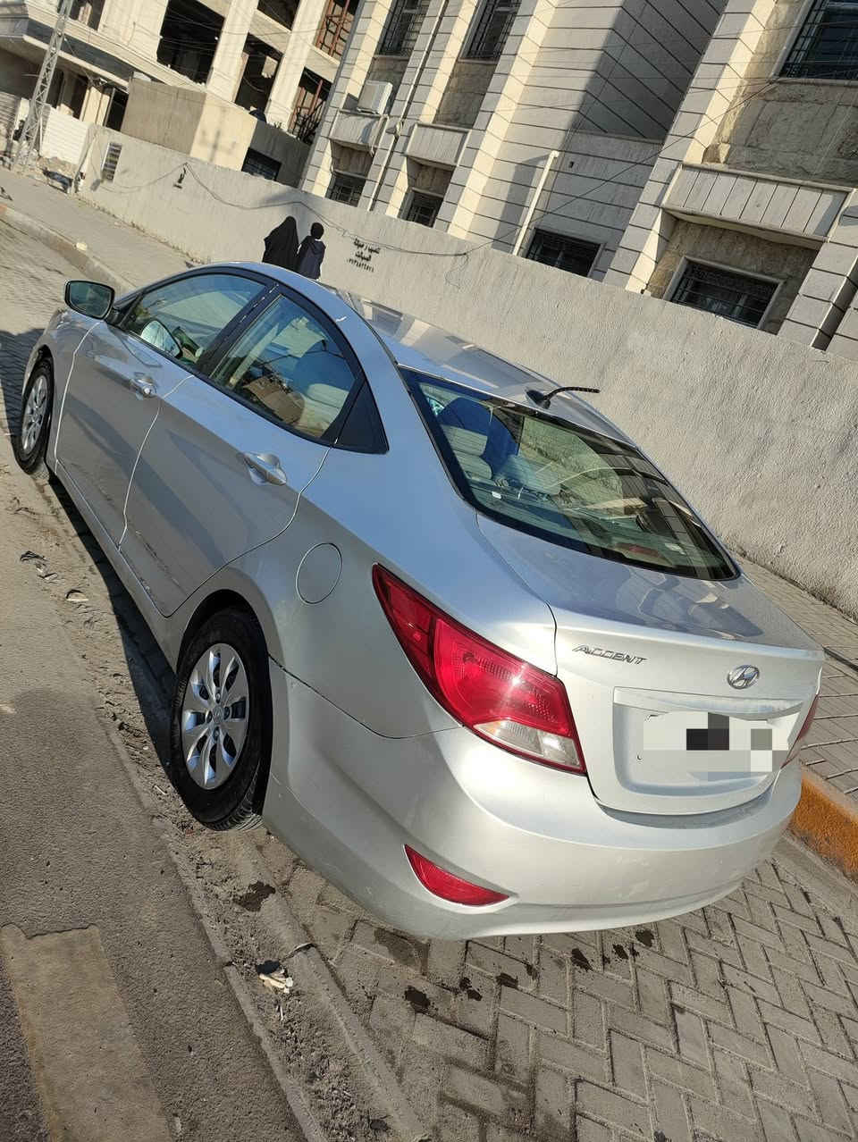 السلام عليكم
اكسنت وارد امريكي موديل 2017 ماشية 109 الف حادث خلفي بدون ايرباك بدون تبديل صبغ قطعتين الجاملغ الخلفي بجم كبس كير ومحرك 1600gdi مكفول
السيارة رقم بغداد الدولي بأسمي تحويل ثاني يوم سنوية لغاية 2029
السعر 103 للأستفسار الأتصال على الرقم ***********
