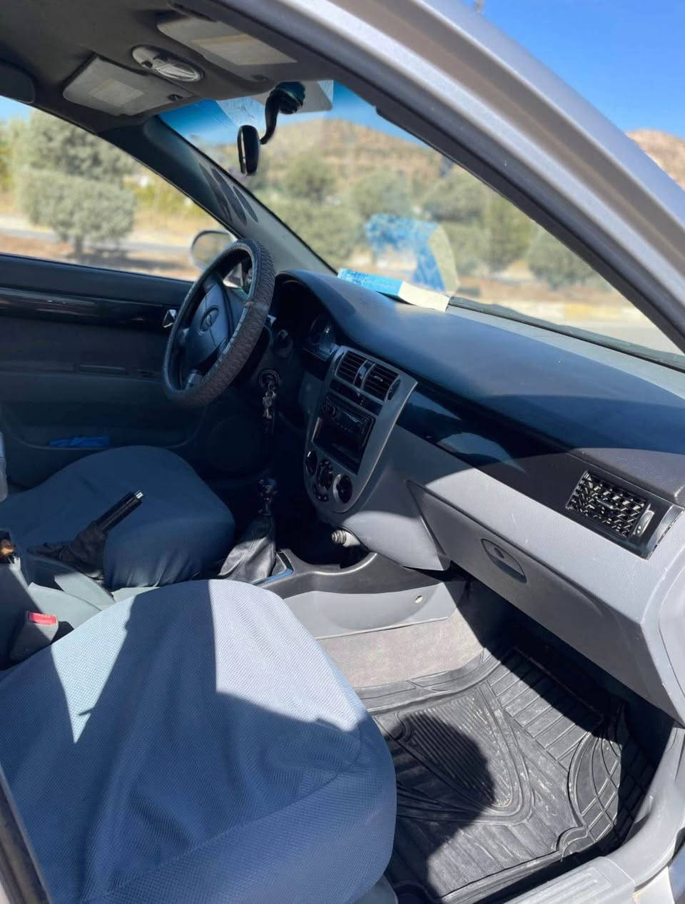 ئۆپترای ٢٠٠٩   سێ پارچەی  پێشی بۆیاغە بێ ناوگرتن  سەنەوی  یەک ساڵە بەسەر چووە گێڕ و مەکینەی بەشەرت یەک دینار مەسرەفی تێدا نیە ناونیشانی سەیارەکە لە ناحیەی بالیسانە  نرخی ٦٢ مەجالێکی برایانە ڤایبەر و واتس ئەپ 
*********** رانية, السليمانية
