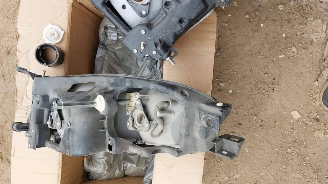 للبيع ... لايت تويوتا كامري ١٩٩٢ الى ١٩٩٦ جديد مامستعمل يمنى ويسرى .
للاستفسار :- بغداد/كراج الخالدي  ساحة الطيران / الشارع العريض .
ابو علي / ***********
