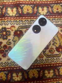 هونر X7B • شاشة مكسورة • بالكرتون