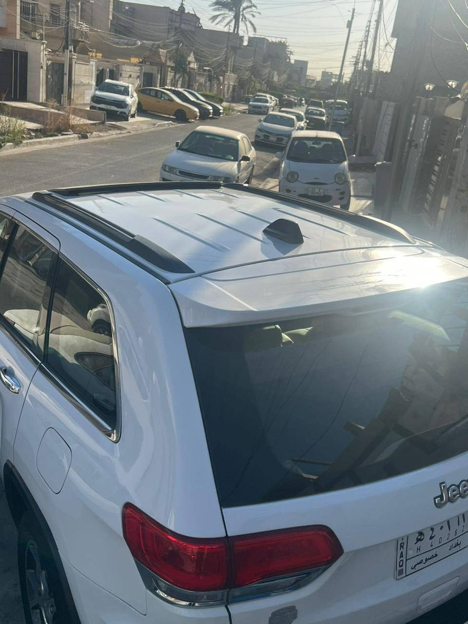 السلام عليكم جيب لمتد فول مواصفات
جيب مديل 2018 امريكي 
مكينة 3600
فتحة سقف 
نقطة عمياء 
كشنات جلد 
كشنات كهرباء
كشنات تدفئة تبريد 
حساسات امامية خلفية 
توقف ذاتي رادارات 
تحكم ستيرن 
لايت زنون 
جنطة كهرباء 
كامرة دوارة
اوتو استارت 
محدد سرعة 
مري متحسسة للضوء العالي 
نضام خرائط 
تايرات جديدة بيهة قبل يومين شادة
وبيهة مواصفات بعد
رقم بغداد تحويل ثاني يوم  
كشنات مدوشمة البلادي جديدة شخط مابي 
السعر 194ورقة وبيهة مجال 
السيارة حادث قطعتين موجودة صور الحادث بل منشور مكان السيارة بغداد الشعب السيارة بل حقيقة احلى من الصور تعال كلب وشوف الاستفسار واتساب فقط ***********
