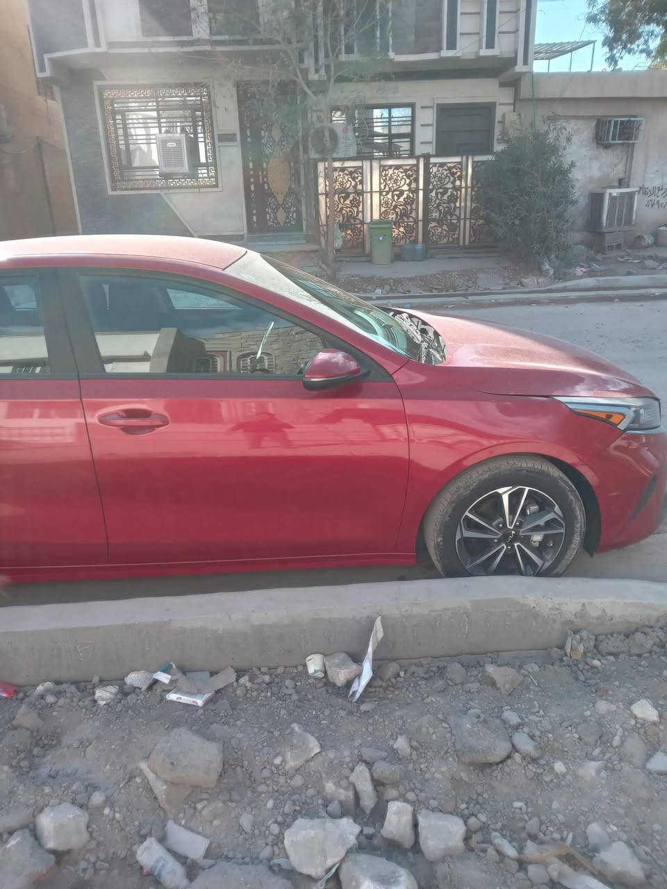 سلام عليكم فورتي ٢٣ ماشيه ١٩ رقم بغداد بسمي تحويل مباشر صور الضرر بالمنشور ونطخه عندي اليوم بحافه البنيد وهم انزل الصور للاستفسار *********** السعر ١٥٨
