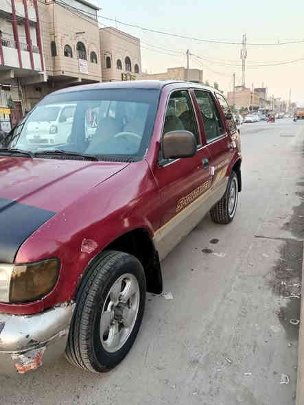 السلام عليكم كيا سبورتج ١٩٩٤ جاهزه مكينه وكير خير من الله كهربئيات شغاله تخم تاير صدر حلو ترايهه حلو بدون ضربه صبغ جماليه سياره حلوه مرتبه رقم جديد دولي سنوية مجدده هزتهه جديده كير اوتو غرفتهه حلوه السعر ٣٥مكان السياره بغداد الحريه الاتصال ***********

