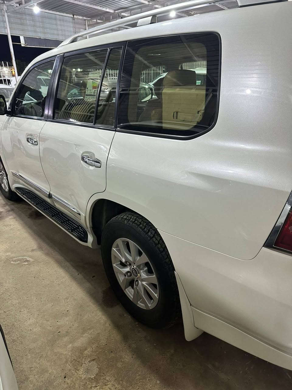 السلام عليكم
لاندكروز 2012 ساز خليجي بغداد كفاله عامه
المواصفات
فتحة سقف.. زراك لايت.. حساس امامي خلفي
محرك ٦ مكفول... سبعه راكب.. ٣ قطع تبريد
اشاير مري.. مري شفط.. كشن كهرباء 
مكان السياره صلاح الدين بلد... السعر ٣٥٠
***********
