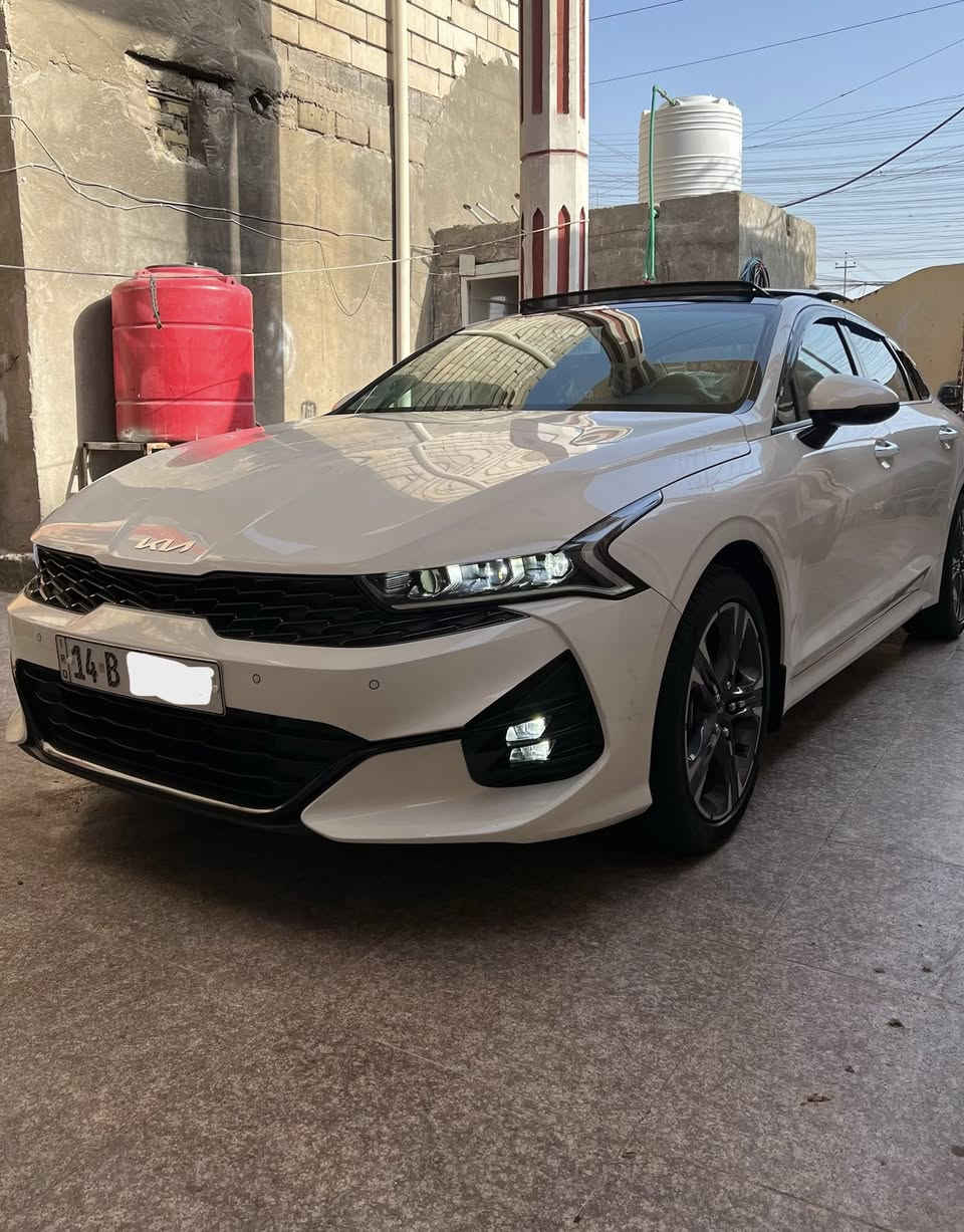 السلام عليكم كيا K5 خليجي مديل 2023 شركه الدوليه استيراد خاص برستيج اعلئ موصفات 1/1 رقم البصره تحويل ثاني يوم سياره كفاله عامه من الرصعه والشخط  جديده كلش بحاله الوكاله سبيرها منازل كتلوكات شركه وضمان كلهن موجودات (ماشيه 54KM ) موصفات ؛
1_ بانوراما 
2_ تشغيل عن بعد 
3_ بصمه تشغيل + بصمه ابواب  بصمات 2 وياها 
4_ كشنات جلد ابيض + مدوشمها كلها ارضيه وكشنات
5_ مرايات جانبيه قلاب عند رجوع الخلف 
6_ كراسي 2 كهربائي + كشن سايق خزن ميموري
7_ ليد خلفي متصل + اشاره ليد امامي برتقالي 
8_ تبريد قطعتين. 
9_ حساسات امامي + خلفي 
10 _ لايت امامي 3 عدسات. 
11_ بردات خلفي سلايد ابواب خلفيه 
12_ دواخل تخشيبه صاج 
13 _ تبريد لمس مناخين منفصل 
14_ مثبت سرعه + ABS 
15_ شاشه كبيره ابل كار بلي + اندرويد اوتو 
16 _ شحن لاسلكي 
17_ حساسات اطارات 
18 _ انظمه قياده كومفورت - سبورت -ايكو -سمارت 
19_ ويل كب 18 وتايرات الشركه الاصليه 
20 _ اشاير بالمرايه الجانبيه + قابله الطي عند تقفيل 
21 _ كامره خلفي دواره 360 درجه 
22_ اوتو هولد 
23 _ سايد بريك بصمه 
24 _ كامره عند القياده شغاله 
هواي بعد اكو بيها موصفات تجي وتشوف بعينك الاستفسار اكثر اتصل *********** السعر 230 ورقه مكاني البصره بالعافيه على ياخذها 🌹
