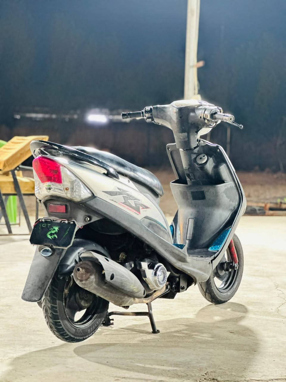 دراجه ماكس عدله ١٢٠ شغاله كهربائيات نكره سلف كلها شغاله دراجه خير من الله السعر ٥٥٠ وبيها مجال بسيط العنوان بغداد الحسينيه السكلات للتواصل ***********
