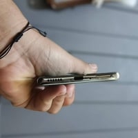 تليفون  تكنو كامون 40برو فايف جي  ذاكره 256 بس بي خلل بصيط لدكمه مال ل...