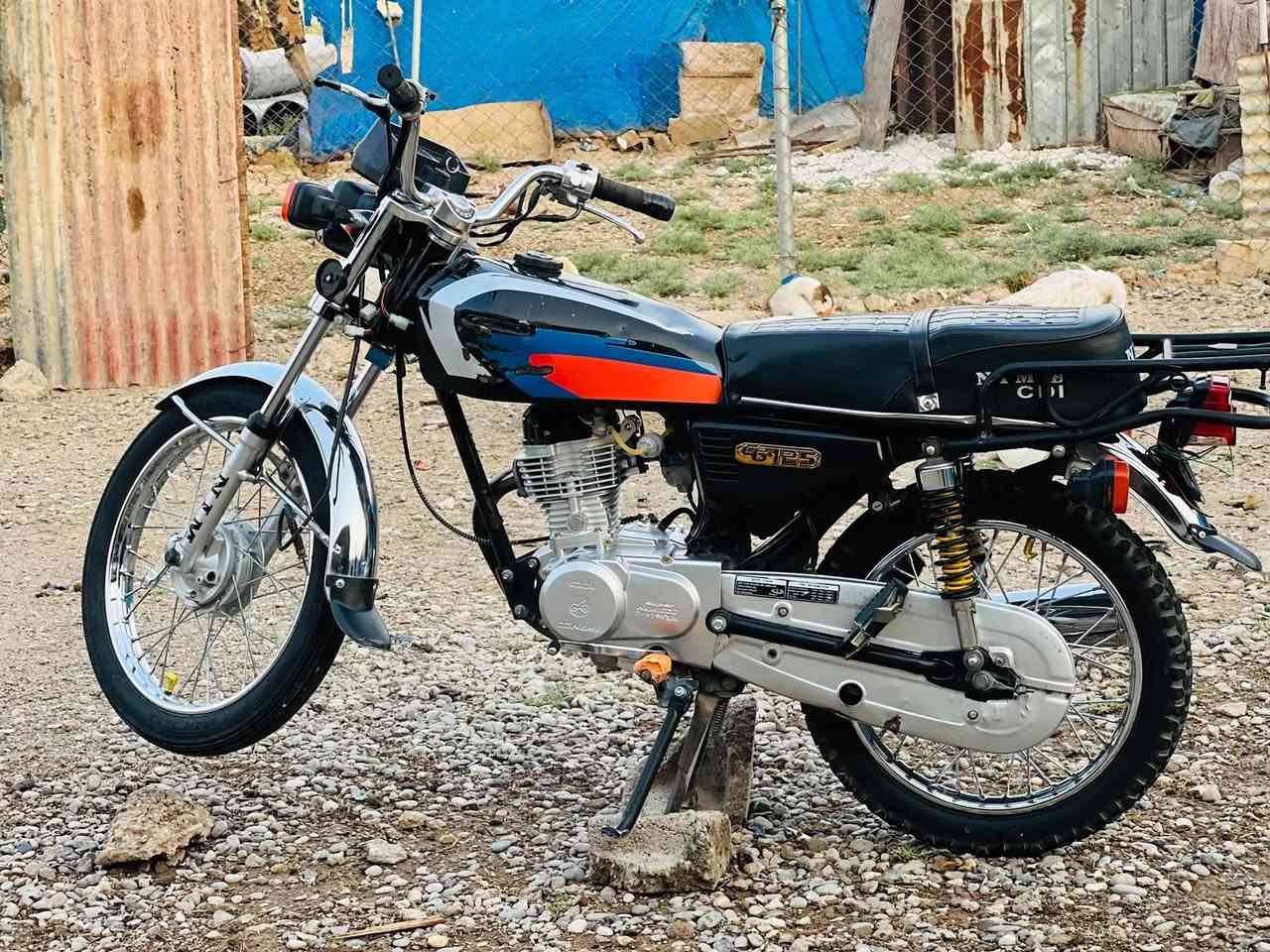 شباب هاي الدراجه للبيع السعر 650وبيه مجال محرك 26. سيجي ام الحربه شرط المفتوحه صفر الشاصي 25 مكاني كركوك حي صناعي ***********بس واتساب متواجد ومازنجر متواجد
