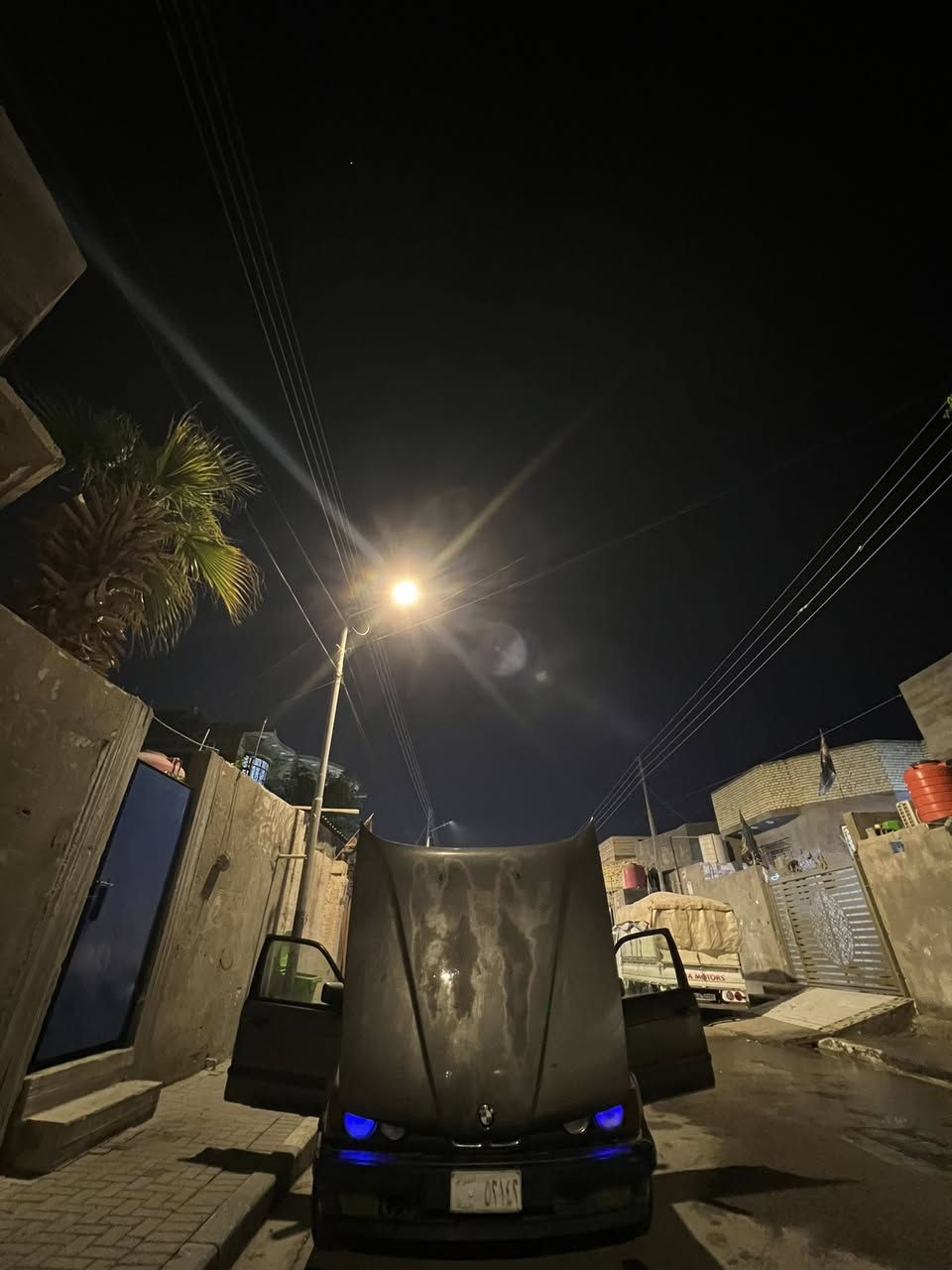 لسلام عليكم بي ام  نحجم 735 موديل91  ستوني شاد مكينه مفتوح رقم بغداد بسم صاحبي شرط التحويل سعر 45 وذا مراوس عادي سياره يرادله فقط اير فلو مال مكينه حته تصفه سياره كلشي بيه حلو حداده كدام ستوني مبدله كله شغال كهربائيات تتفتح وتتقفل ع ريموت ***********
