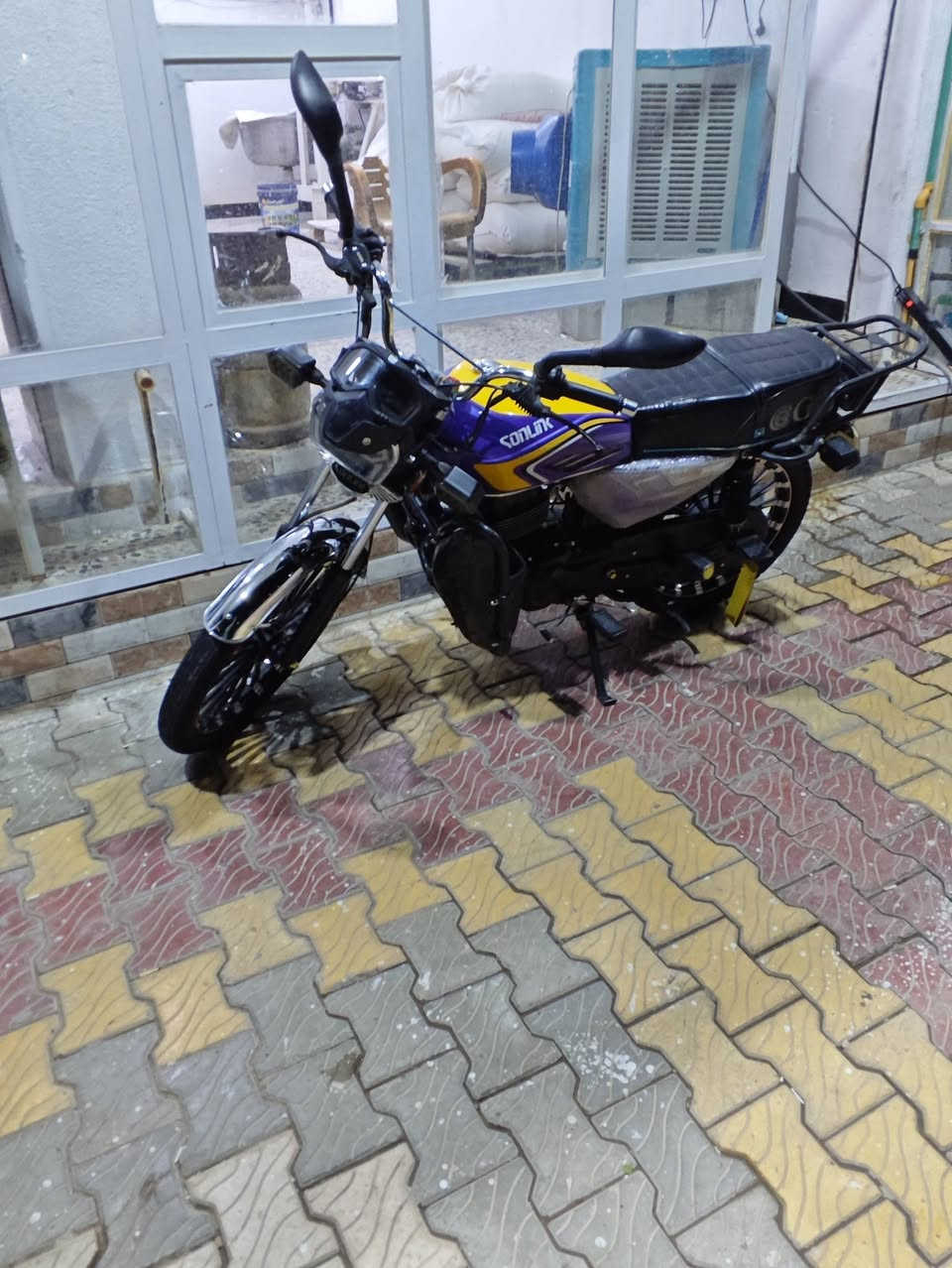 سلام عليكم مره رخصه ادمن دراجه سونك  محرك 200 ضاقطه وزنجيل سعر 950 بيها مجال حق الجيه***********⁩
