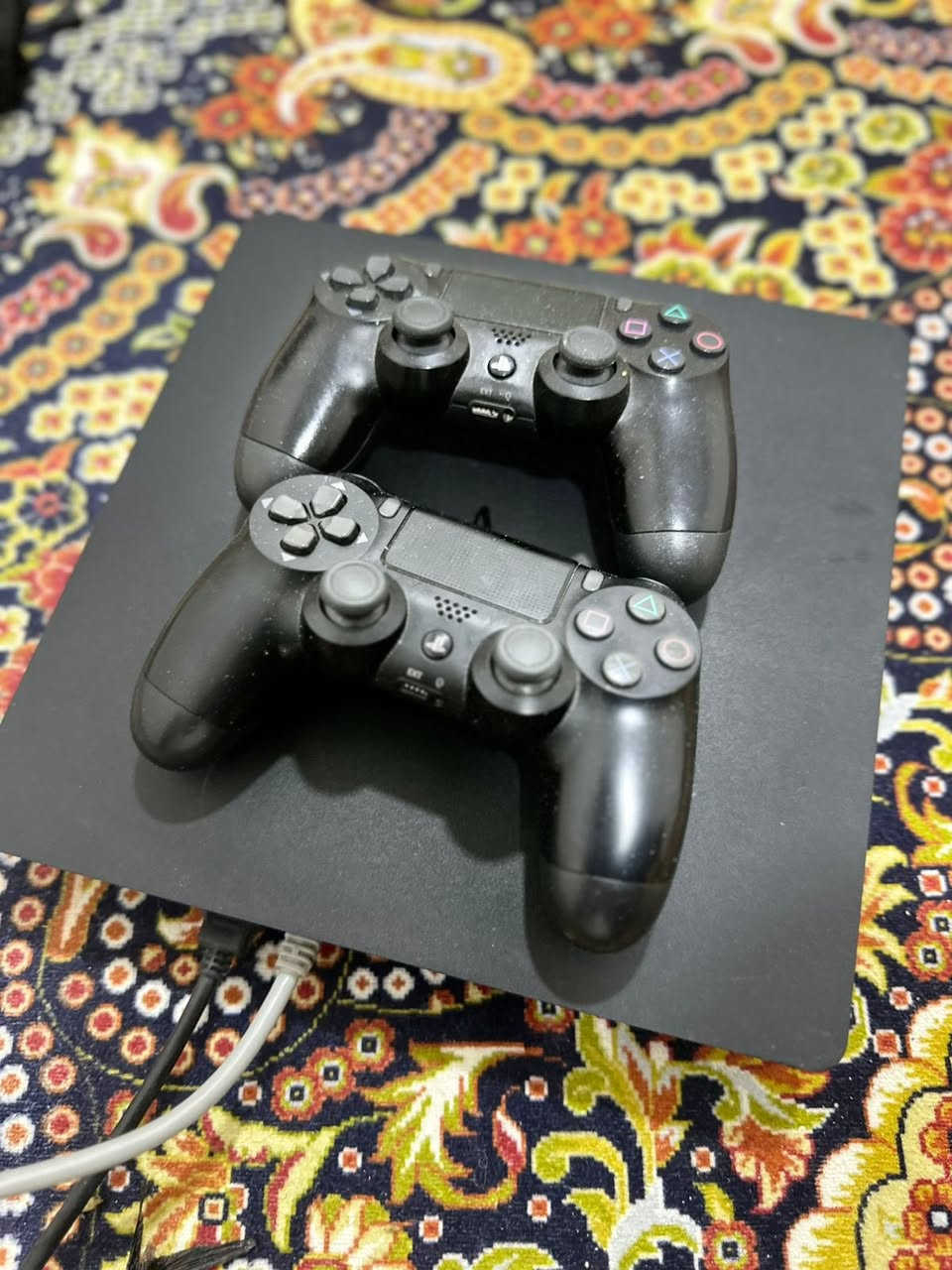 بلي فور سلم مهكر نص تيره وياه ثنين جويستك ومجموعه اللعاب
مكاني ناصرية 
سعره ٣٠٠ وبيه مجال


**إذا كنت صاحب هذا الإعلان وتريد حذفه لأي سبب، رجاءا أرسل رسالة إلى الدعم الفني**