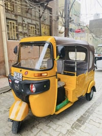 تكتك 21 شهر 11 مرقمه انكليزي تكتك حلوه كبل لل شارع جاهزه مابيه يي نقص ...