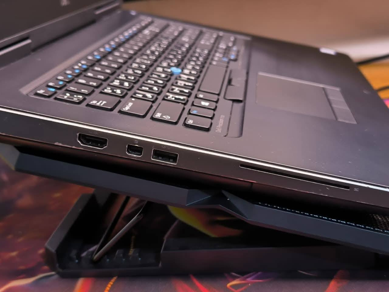 العملاق DELL Precision 7710 وصل! 🐉🔥
لأصحاب الشاشات الكبيرة والكرف الهندسي.. جبنالكم وحش الـ Workstation بشاشة عملاقة وسعر "كسر"!
✅ المعالج: Intel Core i7 (جيل سادس HQ) - أداء جبار للمهام المعقدة.
✅ الشاشة: 17.3 إنش Full HD - متعة بالمشاهدة ودقة بالتصميم.
✅ الرام: 8GB DDR4 (قابل للتطوير).
✅ الهارد: 256GB SSD (سريع جداً وقابل للتطوير).
✅ كرت الشاشة: NVIDIA Quadro 4GB منفصل - وحش الرندر والألعاب والهندسة.
✅ كرت شاشة ثاني: Intel 4GB للأعمال اليومية.
✅ الملحقات: كيبورد ستيكر عربي/إنكليزي + شاحن أصلي.
💰 السعر الجديد: 350,000 دينار فقط! 🏷️
🚚 التوصيل متوفر لكل محافظات العراق!
للحجز والاستفسار، راسلونا على الخاص 📩
#لابتوب #Engineering #أجهزة_إلكترونية #عروض_لابتوبات #لابتوب_ديل


**إذا كنت صاحب هذا الإعلان وتريد حذفه لأي سبب، رجاءا أرسل رسالة إلى الدعم الفني**