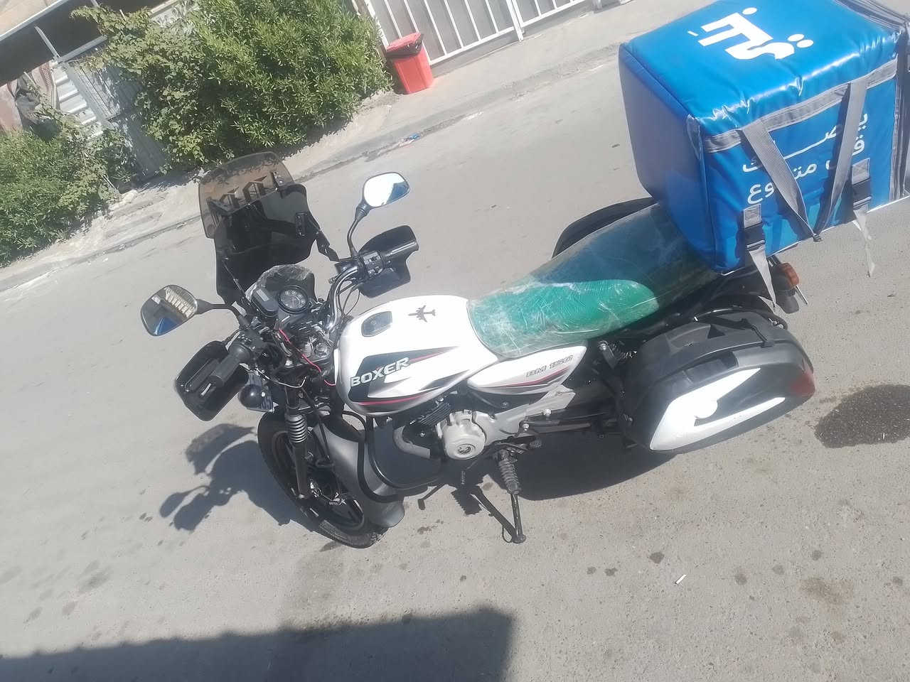 بوكسر 
 موديل .22 
 دراجه خير من الله رقم نكليزي 
سعر 2300 وبيه مجال

***********
