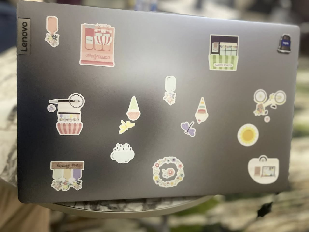 للبيع لابتوب Lenovo قوي جداً ونظيف استعمال شخصي
🔹 المواصفات:
 • معالج: Intel Core i7 جيل 13
 • الرام: 16 GB DDR5
 • التخزين: 512 GB SSD
 • كرت الشاشة: Intel UHD Graphics
 • نظام: Windows 11 Pro أصلي
 • شاشة واضحة وأداء سريع جداً

🔹 مناسب لـ:
الدوام، الأوفيس، المحاسبة، التصفح، برامج الهندسة الخفيفة، والترجمة.

🔹 الحالة:
نظيف جداً، بدون اي شخط ، استعمال شخصي، بدون أي مشاكل.

📍 السعر: (مليون 1,000,000)
📍 الموقع: (بغداد)

للمهتمين المراسلة على الخاص
***********
