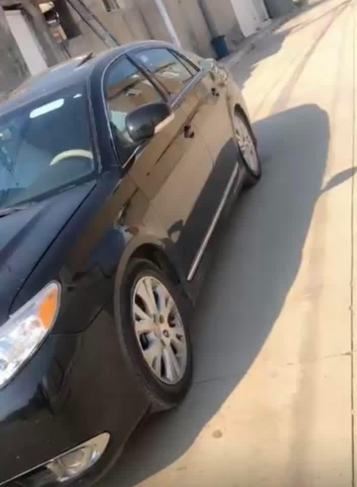 ئه ڤه لون ٢٠١١ ئه مريكي
١٤٩٠٠٠ روشتووه   سلايدو جوار جام كاره با كوشن هيته ر

گيرو مه كينه به شه رت

كه ميك ورده ي هه يه 

***********

نرخ ٨٥ گه لا معامه له
