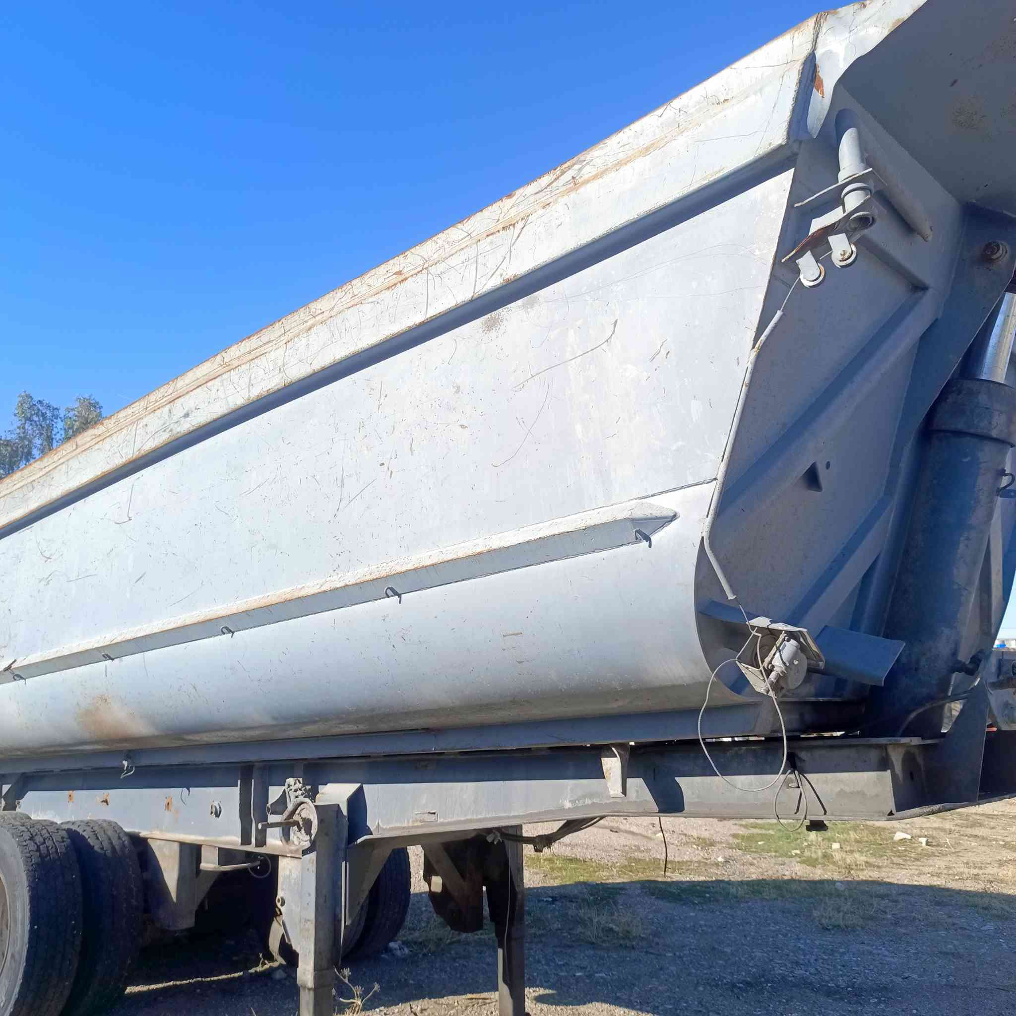 بۆدی ئەڵمانی سێ دنگیر
75 ورەقە بها مجال
***********
0751 898 1778
