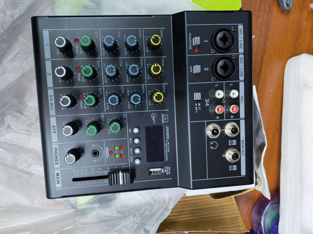 باقي اخر قطعتين
سعر القطعه ٢٠ الف
التوصيل ٥


**إذا كنت صاحب هذا الإعلان وتريد حذفه لأي سبب، رجاءا أرسل رسالة إلى الدعم الفني**