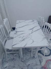 ميز طعام • ٤ كراسي • ناصريه مركز