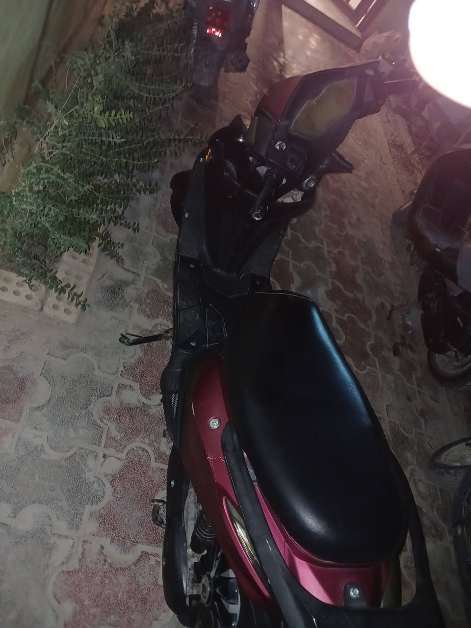 دراجه شحن ست بطريات السعر 450 وبيه مجال مكان كربلاءالمقدسة  ***********
