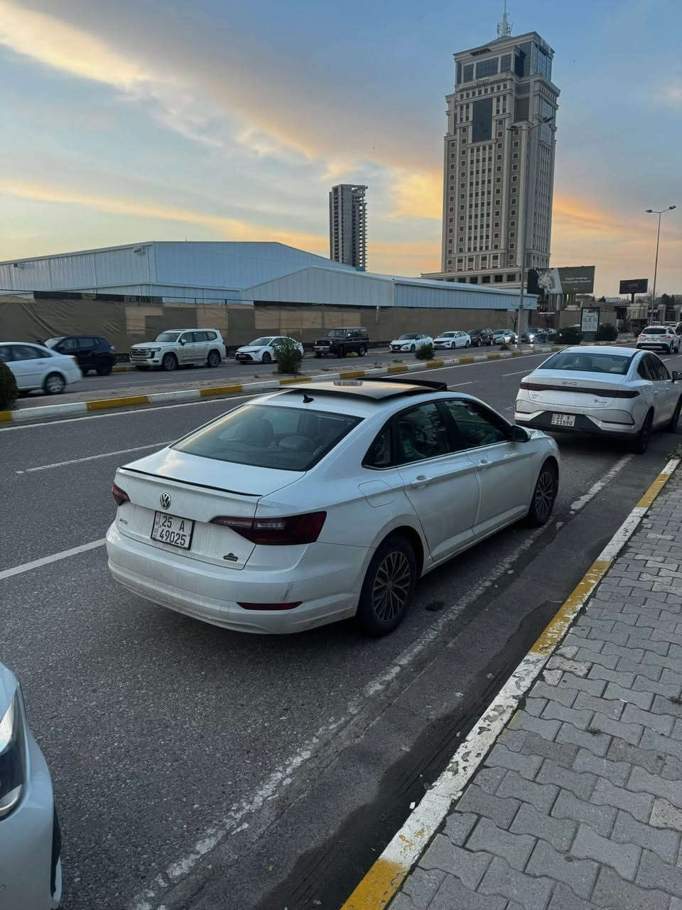 السلام عليكم

جيتا للبيع مديل 2019 فول مواصفات رقم كركوك بسمي تحويل مباشر محرك14 توربو اقتصادي 

مواصفات

بانوراما

بصمة 

شاشة وكامرة خلفية

وبيها هواية مواصفات معروفة حادث السيارة حافة البنيد فقط بدون دواخل وشاصي وايرباك مكفولة مكان السيارة كركوك

السعر 142 وبيها مجال 

رقم مبايل *********** كركوك, العراق
