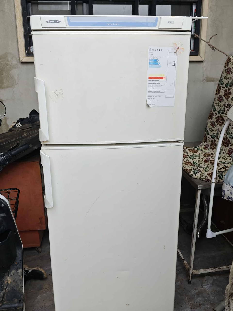 ثلاجة وغساله وتنور للبيع  ((ثلاجه شرط تجميد وتبريد نضيفه سعر 90 ))غساله حجم كبير  شرط غسل وتنشيف سعر 88 بيها مجال ))تنور نوعيه ثقيل  مستخدم مرتين اخذتو ب30 اريدو  ب23)))))))***********
